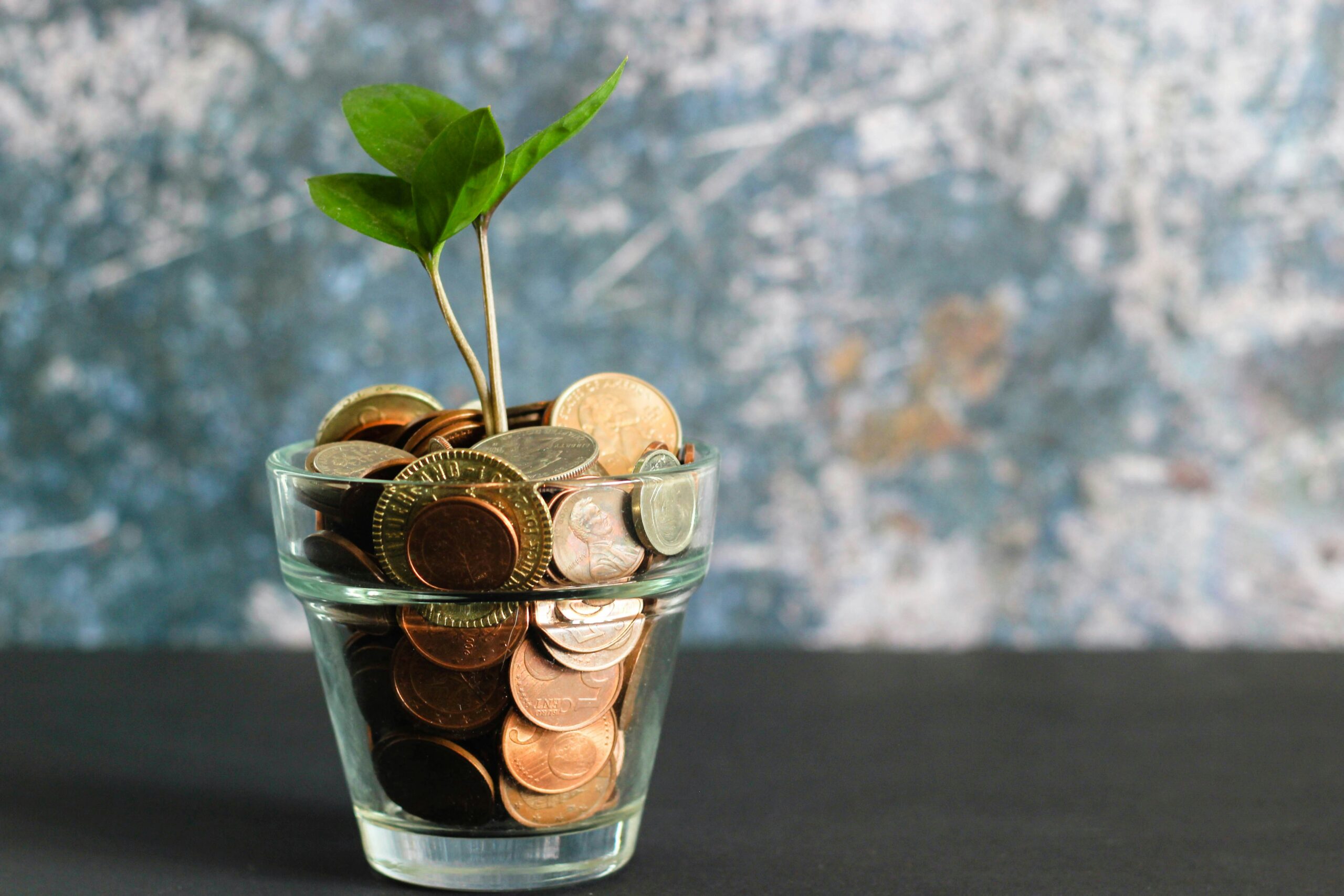 Invograb vs. Sage Invoicing: Simplicity and Compliance for Modern SMBs
